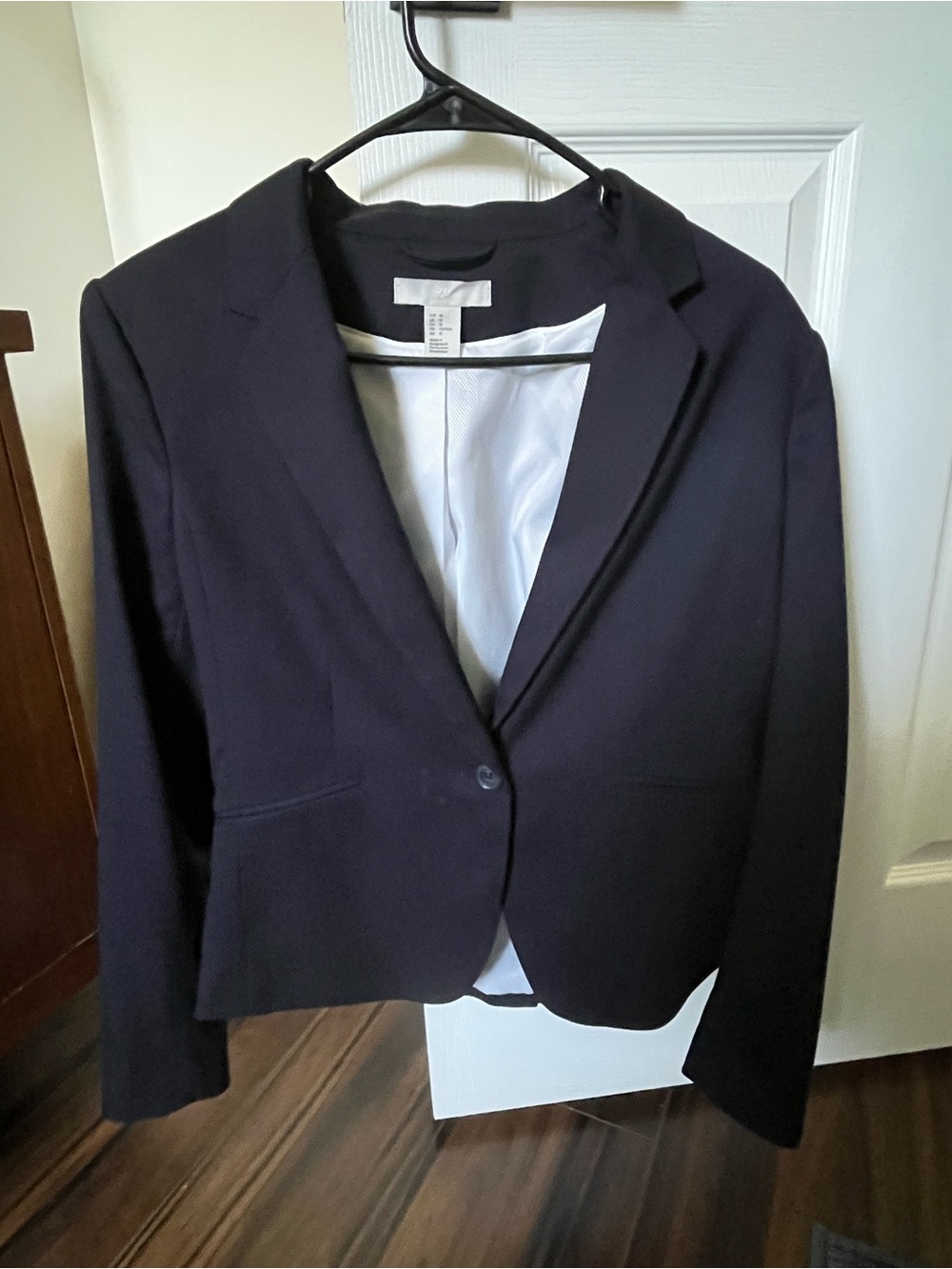 Classic Navy Blue Women's Blazer - Tailored Single-Button Jacket